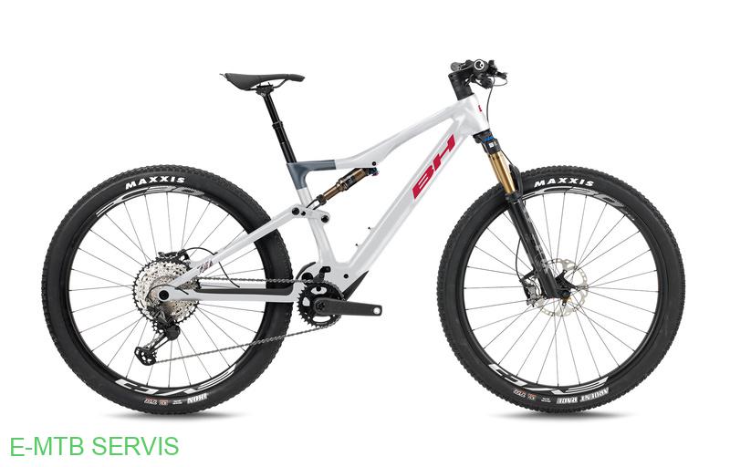 BH iLYNX RACE 7.9 CARBON 2025